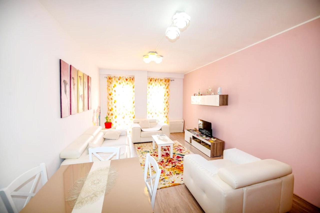 Happy Stories' Apartment In City Centre Shkodra Kültér fotó